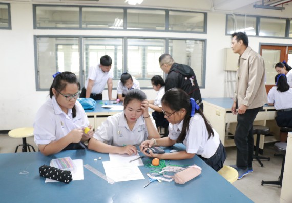 ภาพกิจกรรม การแข่งขันทักษะทางวิทยาศาสตร์และเทคโนโลยี มัธยมศึกษาปีที่ 4-6 ประจำปี 2561