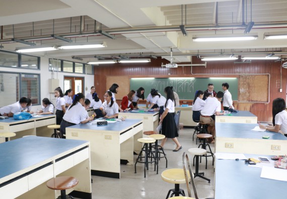 ภาพกิจกรรม การแข่งขันทักษะทางวิทยาศาสตร์และเทคโนโลยี มัธยมศึกษาปีที่ 4-6 ประจำปี 2561