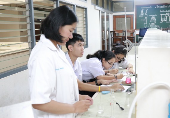 ภาพกิจกรรม การแข่งขันทักษะทางวิทยาศาสตร์และเทคโนโลยี มัธยมศึกษาปีที่ 4-6 ประจำปี 2561