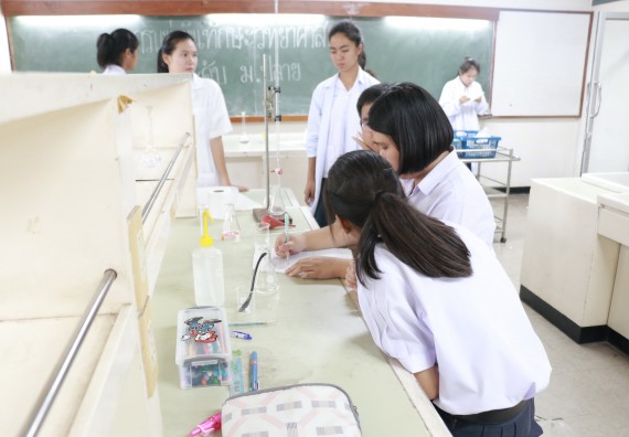 ภาพกิจกรรม การแข่งขันทักษะทางวิทยาศาสตร์และเทคโนโลยี มัธยมศึกษาปีที่ 4-6 ประจำปี 2561