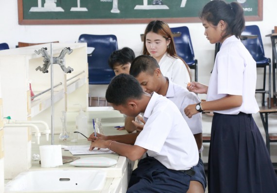 ภาพกิจกรรม การแข่งขันทักษะทางวิทยาศาสตร์และเทคโนโลยี มัธยมศึกษาปีที่ 4-6 ประจำปี 2561