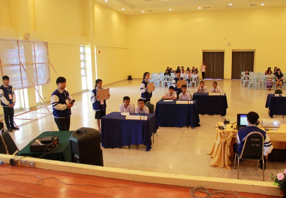 ภาพกิจกรรม เกมตอบปัญหาคณิตศาสตร์  มัธยมศึกษาปีที่ 1-3 ประจำปี 2561