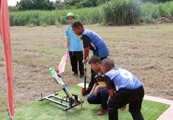 ภาพกิจกรรม การแข่งขันจรวดขวดน้ำ ประถมศึกษาปีที่ 1-6 ประจำปี 2561