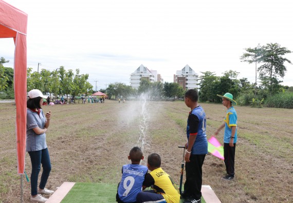 ภาพกิจกรรม การแข่งขันจรวดขวดน้ำ ประถมศึกษาปีที่ 1-6 ประจำปี 2561