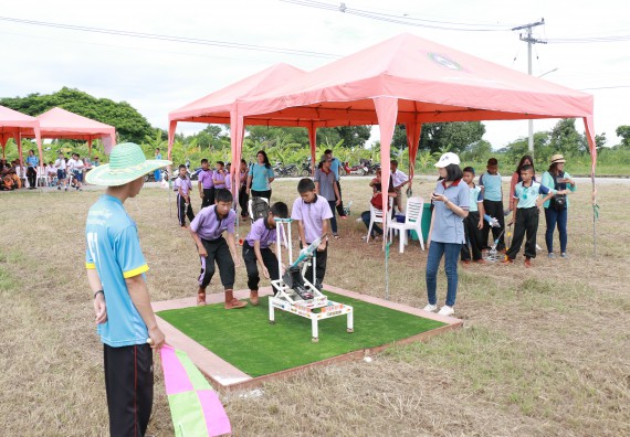 ภาพกิจกรรม การแข่งขันจรวดขวดน้ำ ประถมศึกษาปีที่ 1-6 ประจำปี 2561