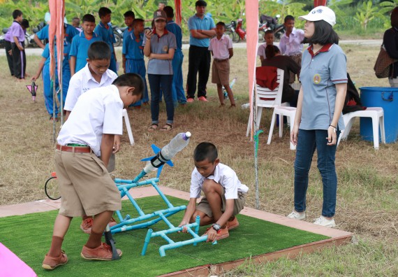 ภาพกิจกรรม การแข่งขันจรวดขวดน้ำ ประถมศึกษาปีที่ 1-6 ประจำปี 2561