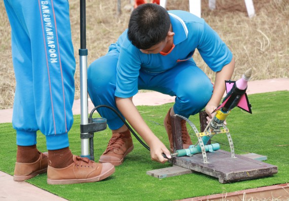 ภาพกิจกรรม การแข่งขันจรวดขวดน้ำ ประถมศึกษาปีที่ 1-6 ประจำปี 2561