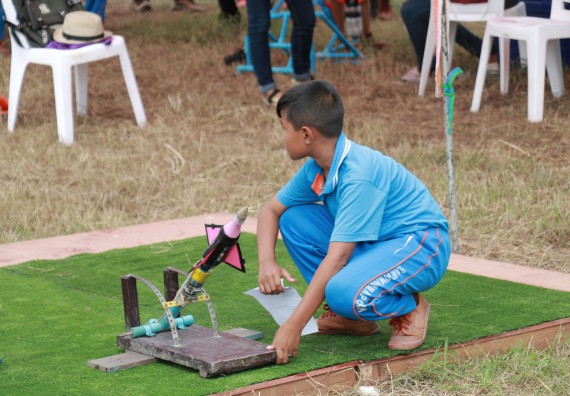 ภาพกิจกรรม การแข่งขันจรวดขวดน้ำ ประถมศึกษาปีที่ 1-6 ประจำปี 2561