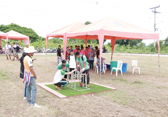 ภาพกิจกรรม การแข่งขันจรวดขวดน้ำ มัธยมศึกษาปีที่ 1-3 ประจำปี 2561