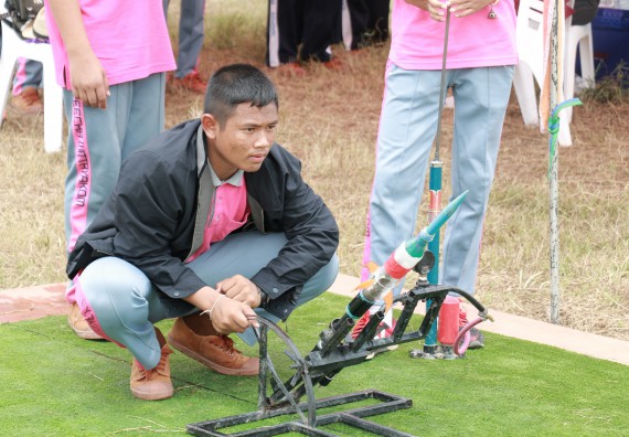ภาพกิจกรรม การแข่งขันจรวดขวดน้ำ มัธยมศึกษาปีที่ 1-3 ประจำปี 2561