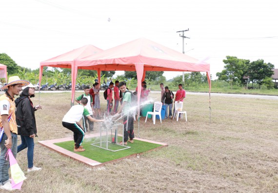 ภาพกิจกรรม การแข่งขันจรวดขวดน้ำ มัธยมศึกษาปีที่ 1-3 ประจำปี 2561