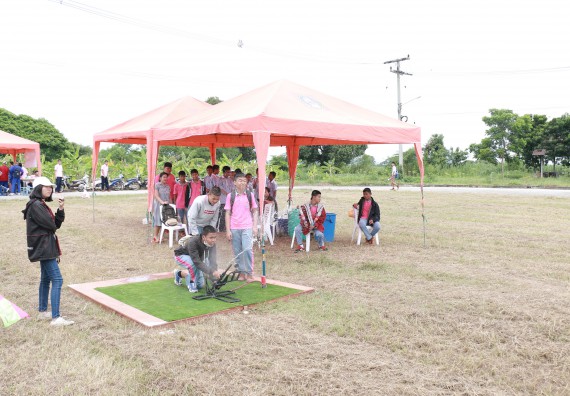 ภาพกิจกรรม การแข่งขันจรวดขวดน้ำ มัธยมศึกษาปีที่ 1-3 ประจำปี 2561