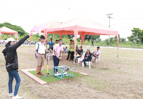 ภาพกิจกรรม การแข่งขันจรวดขวดน้ำ มัธยมศึกษาปีที่ 4-6 ประจำปี 2561