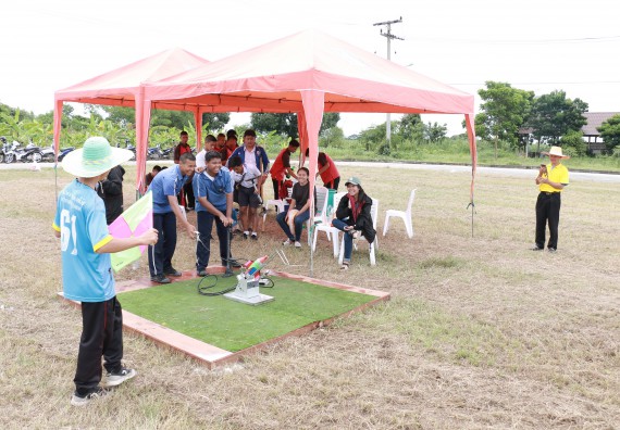 ภาพกิจกรรม การแข่งขันจรวดขวดน้ำ มัธยมศึกษาปีที่ 4-6 ประจำปี 2561