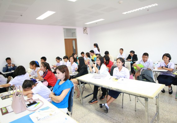 ภาพกิจกรรม การแข่งขันการพูดทางวิทยาศาสตร์ มัธยมศึกษาปีที่ 1-3 ประจำปี 2561