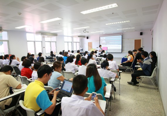 ภาพกิจกรรม การแข่งขันการพูดทางวิทยาศาสตร์ มัธยมศึกษาปีที่ 1-3 ประจำปี 2561