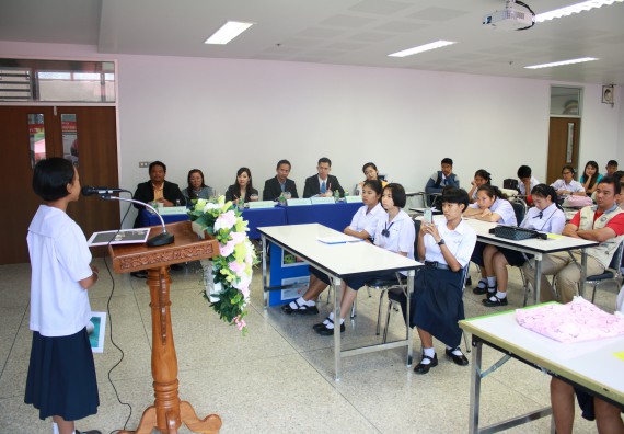 ภาพกิจกรรม การแข่งขันการพูดทางวิทยาศาสตร์ มัธยมศึกษาปีที่ 1-3 ประจำปี 2561