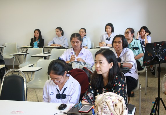 ภาพกิจกรรม การแข่งขันการพูดทางวิทยาศาสตร์ มัธยมศึกษาปีที่ 1-3 ประจำปี 2561