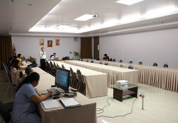 ภาพกิจกรรม คณะวิทยาศาสตร์และเทคโนโลยี จัดอบรมเชิงปฏิบัติการเรื่องการพัฒนาบุคลากรเข้าสู่ตำแหน่งทางวิชาการ และอบรมทักษะภาษาอังกฤษให้กับบุคลากรสายสอนและสายสนับสนุน