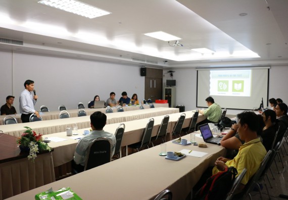 ภาพกิจกรรม คณะวิทยาศาสตร์และเทคโนโลยี จัดอบรมเชิงปฏิบัติการเรื่องการพัฒนาบุคลากรเข้าสู่ตำแหน่งทางวิชาการ และอบรมทักษะภาษาอังกฤษให้กับบุคลากรสายสอนและสายสนับสนุน