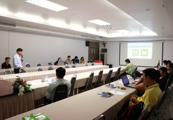 ภาพกิจกรรม คณะวิทยาศาสตร์และเทคโนโลยี จัดอบรมเชิงปฏิบัติการเรื่องการพัฒนาบุคลากรเข้าสู่ตำแหน่งทางวิชาการ และอบรมทักษะภาษาอังกฤษให้กับบุคลากรสายสอนและสายสนับสนุน