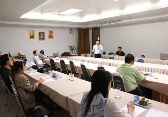 ภาพกิจกรรม คณะวิทยาศาสตร์และเทคโนโลยี จัดอบรมเชิงปฏิบัติการเรื่องการพัฒนาบุคลากรเข้าสู่ตำแหน่งทางวิชาการ และอบรมทักษะภาษาอังกฤษให้กับบุคลากรสายสอนและสายสนับสนุน