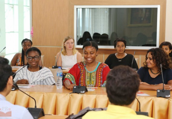 ภาพกิจกรรม โปรแกรมวิชาคณิตศาสตร์ จัดกิจกรรมสัมมนาวิชาการด้านวิชาคณิตศาสตร์และงานวิจัยโดยอาจารย์ต่างประเทศ