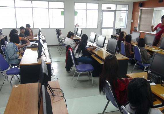 ภาพกิจกรรม โปรแกรมวิชาวิทยาการคอมพิวเตอร์ จัดกิจกรรมเตรียมความพร้อมในการเรียนรู้ในระดับอุดมศึกษา สำหรับนักศึกษาหลักสูตรเทคโนโลยีสารสนเทศ (หมู่เรียน 6113209)