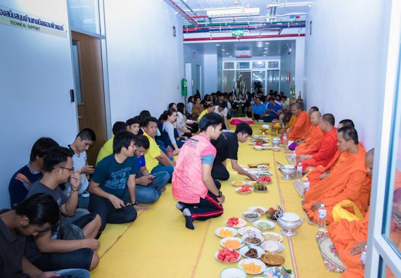 ภาพกิจกรรม โปรแกรมวิชาวิทยาการคอมพิวเตอร์ จัดกิจกรรมสายสัมพันธ์น้องพี่ ทำบุญ และกีฬา