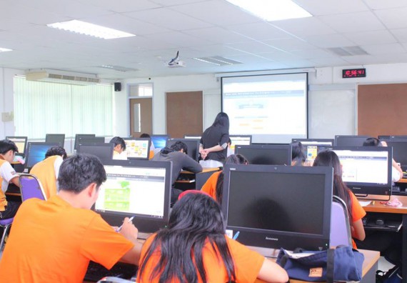 ภาพกิจกรรม โปรแกรมวิชาวิทยาการคอมพิวเตอร์ จัดกิจกรรมอบรมเชิงปฏิบัติการ InfoGraphic