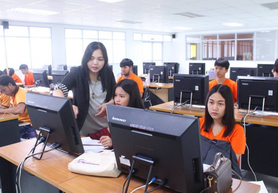 ภาพกิจกรรม โปรแกรมวิชาวิทยาการคอมพิวเตอร์ จัดกิจกรรมอบรมเชิงปฏิบัติการ InfoGraphic