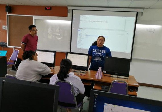 ภาพกิจกรรม โปรแกรมวิชาวิทยาการคอมพิวเตอร์ จัดอบรมเชิงปฏิบัติการ Mobile Application ภายใต้โครงการส่งเสริมคุณลักษณะ