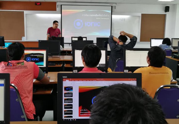 ภาพกิจกรรม โปรแกรมวิชาวิทยาการคอมพิวเตอร์ จัดอบรมเชิงปฏิบัติการ Mobile Application ภายใต้โครงการส่งเสริมคุณลักษณะ