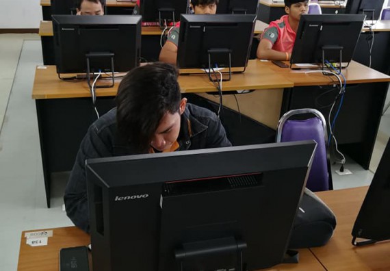 ภาพกิจกรรม โปรแกรมวิชาวิทยาการคอมพิวเตอร์ จัดอบรมเชิงปฏิบัติการ Mobile Application ภายใต้โครงการส่งเสริมคุณลักษณะ