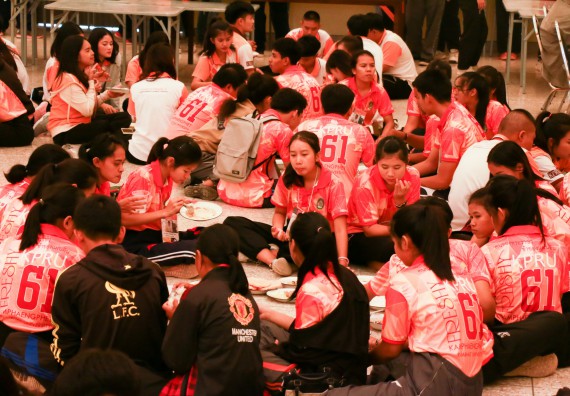 ภาพกิจกรรม สโมสรนักศึกษาคณะวิทยาศาสตร์และเทคโนโลยี จัดกิจกรรมทำบุญคณะวิทยาศาสตร์และเทคโนโลยี ประจำปี 2561