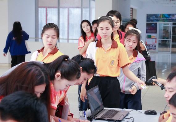 ภาพกิจกรรม สโมสรนักศึกษาคณะวิทยาศาสตร์และเทคโนโลยี จัดกิจกรรมทำบุญคณะวิทยาศาสตร์และเทคโนโลยี ประจำปี 2561