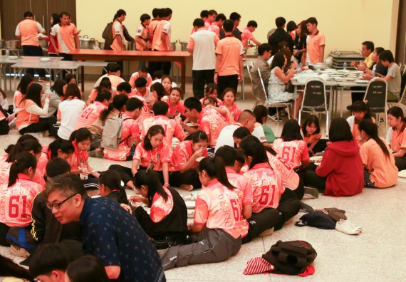 ภาพกิจกรรม สโมสรนักศึกษาคณะวิทยาศาสตร์และเทคโนโลยี จัดกิจกรรมทำบุญคณะวิทยาศาสตร์และเทคโนโลยี ประจำปี 2561