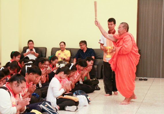 ภาพกิจกรรม สโมสรนักศึกษาคณะวิทยาศาสตร์และเทคโนโลยี จัดกิจกรรมทำบุญคณะวิทยาศาสตร์และเทคโนโลยี ประจำปี 2561
