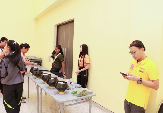 ภาพกิจกรรม สโมสรนักศึกษาคณะวิทยาศาสตร์และเทคโนโลยี จัดกิจกรรมทำบุญคณะวิทยาศาสตร์และเทคโนโลยี ประจำปี 2561