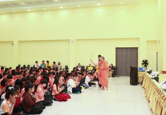 ภาพกิจกรรม สโมสรนักศึกษาคณะวิทยาศาสตร์และเทคโนโลยี จัดกิจกรรมทำบุญคณะวิทยาศาสตร์และเทคโนโลยี ประจำปี 2561