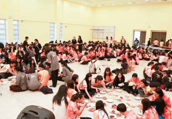 ภาพกิจกรรม สโมสรนักศึกษาคณะวิทยาศาสตร์และเทคโนโลยี จัดกิจกรรมทำบุญคณะวิทยาศาสตร์และเทคโนโลยี ประจำปี 2561