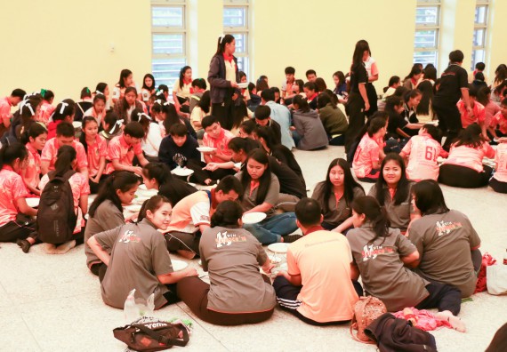 ภาพกิจกรรม สโมสรนักศึกษาคณะวิทยาศาสตร์และเทคโนโลยี จัดกิจกรรมทำบุญคณะวิทยาศาสตร์และเทคโนโลยี ประจำปี 2561