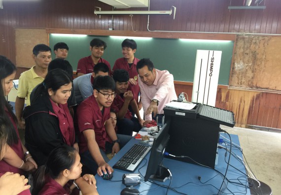 ภาพกิจกรรม โปรแกรมวิชาฟิสิกส์ จัดอบรมเชิงปฏิบัติการ เรื่อง การใช้เครื่องมือเพื่อการวิจัยทางฟิสิกส์