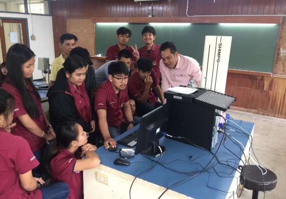 ภาพกิจกรรม โปรแกรมวิชาฟิสิกส์ จัดอบรมเชิงปฏิบัติการ เรื่อง การใช้เครื่องมือเพื่อการวิจัยทางฟิสิกส์