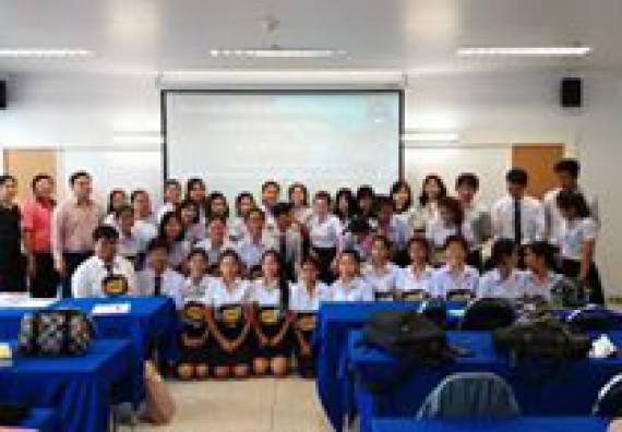 ภาพกิจกรรม โปรแกรมวิชาเคมี จัดกิจกรรมสัมมนานักศึกษาหลังฝึกประสบการณ์วิชาชีพ สาขาวิชาเคมี (วท.บ.)