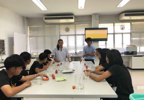 ภาพกิจกรรม โปรแกรมวิชาวิทยาศาสตร์และเทคโนโลยีการอาหาร จัดกิจกรรมเตรียมความพร้อมก่อนเข้ารับการศึกษา