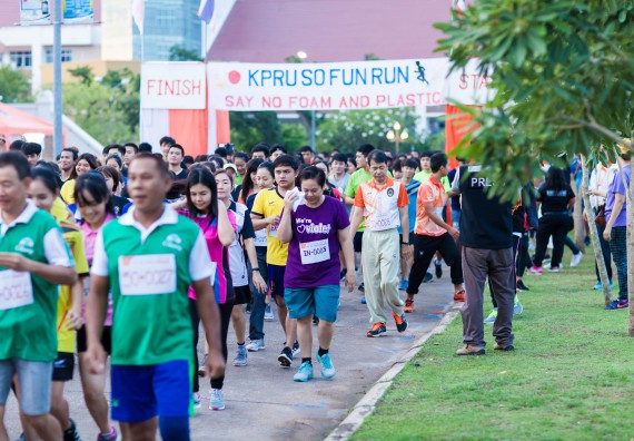 ภาพกิจกรรม คณะวิทยาศาสตร์และเทคโนโลยี เข้าร่วมกิจกรรม KPRU So Fun Run Say No Foam งานเดินวิ่งเพื่อสุขภาพ รักสุขภาพ เลิกใช้โฟม