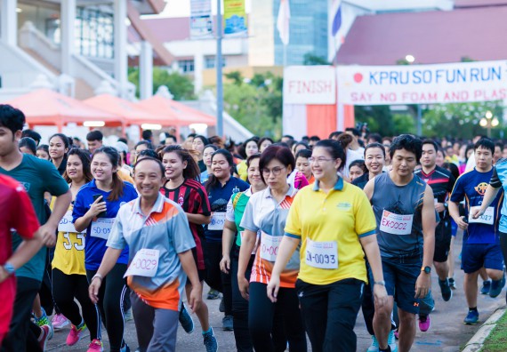 ภาพกิจกรรม คณะวิทยาศาสตร์และเทคโนโลยี เข้าร่วมกิจกรรม KPRU So Fun Run Say No Foam งานเดินวิ่งเพื่อสุขภาพ รักสุขภาพ เลิกใช้โฟม