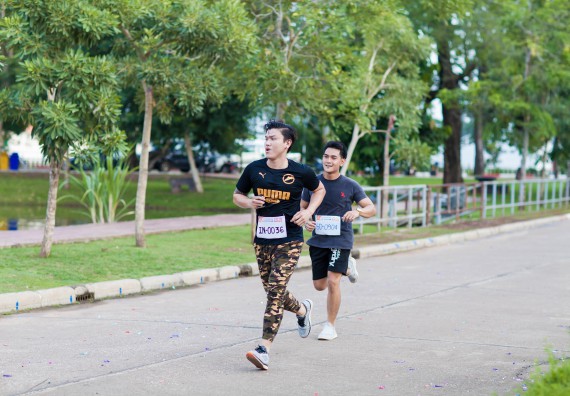 ภาพกิจกรรม คณะวิทยาศาสตร์และเทคโนโลยี เข้าร่วมกิจกรรม KPRU So Fun Run Say No Foam งานเดินวิ่งเพื่อสุขภาพ รักสุขภาพ เลิกใช้โฟม