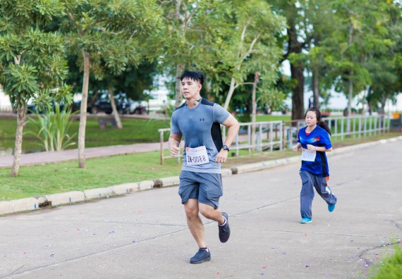 ภาพกิจกรรม คณะวิทยาศาสตร์และเทคโนโลยี เข้าร่วมกิจกรรม KPRU So Fun Run Say No Foam งานเดินวิ่งเพื่อสุขภาพ รักสุขภาพ เลิกใช้โฟม